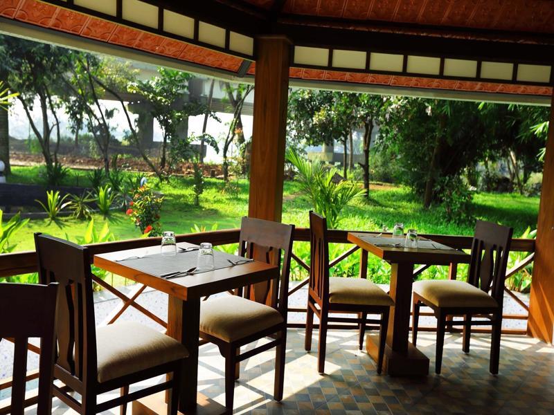 Nihara Resort And Spa Kochi Extérieur photo